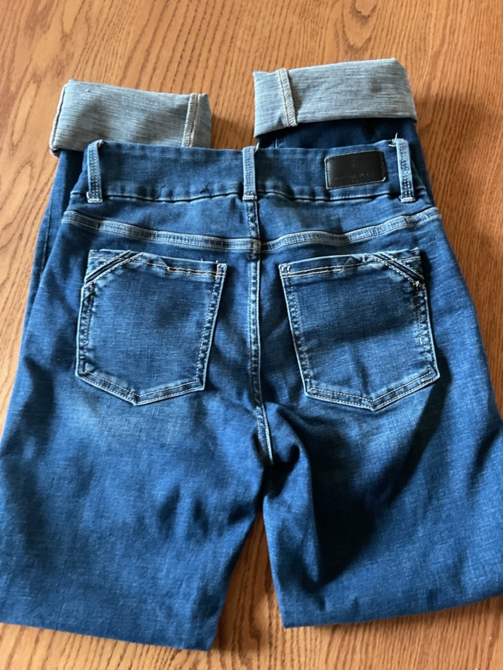 Buckle Women's Blue Straight Leg Jeans